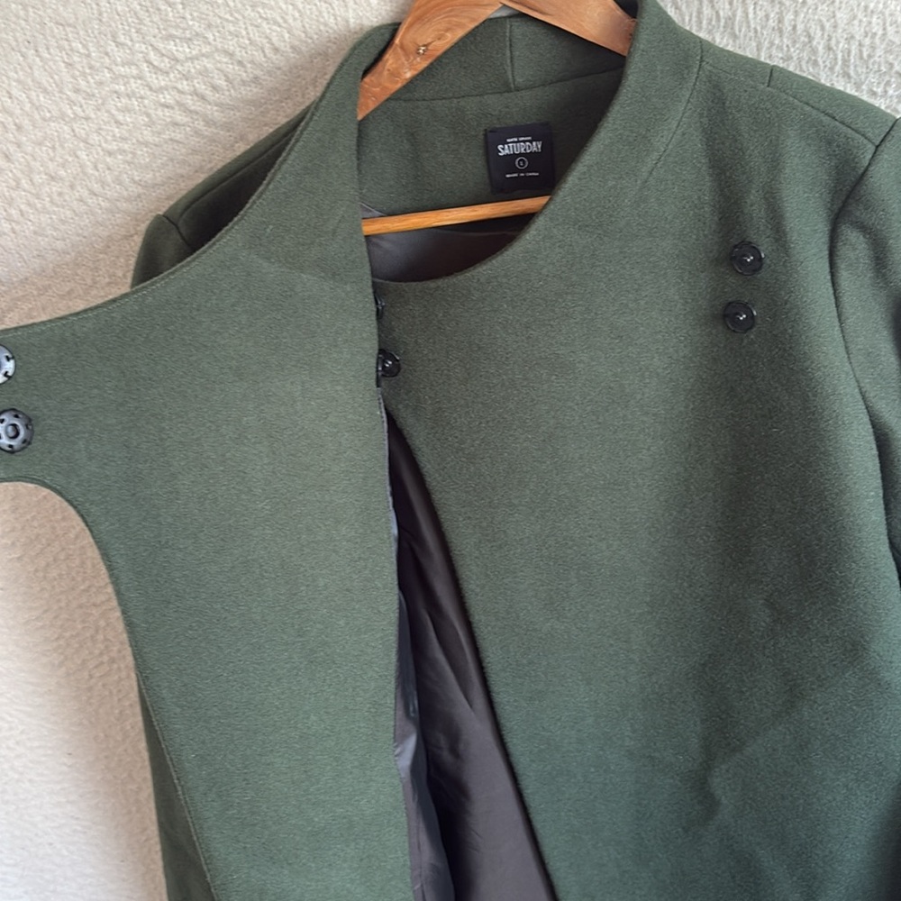 Elegant Green Pea Coat - Picture 5 of 8